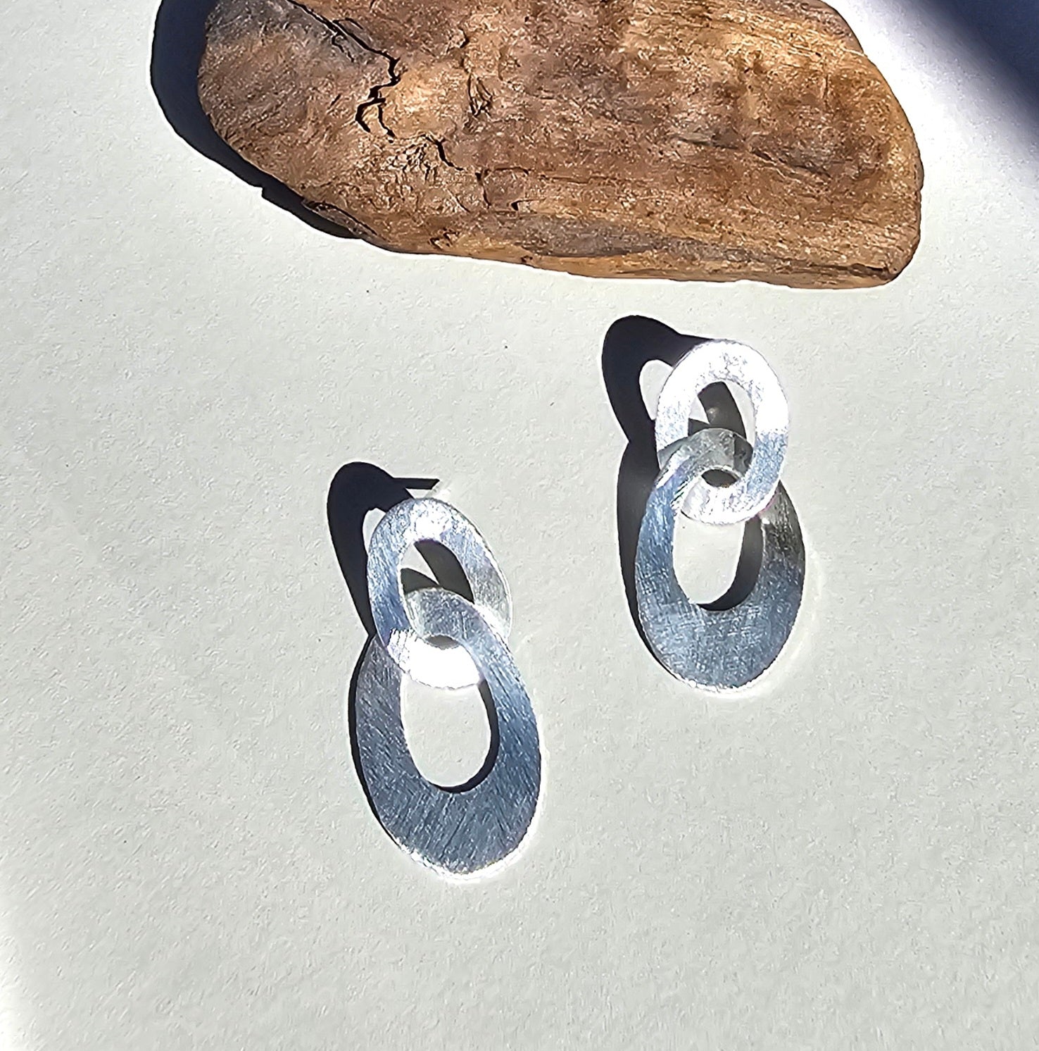 Geometrische Ohrstecker Oval