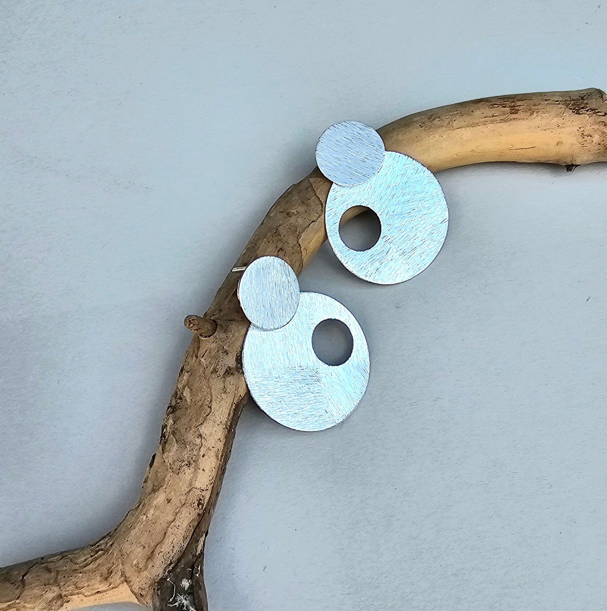 Ohrstecker mit Durchblick