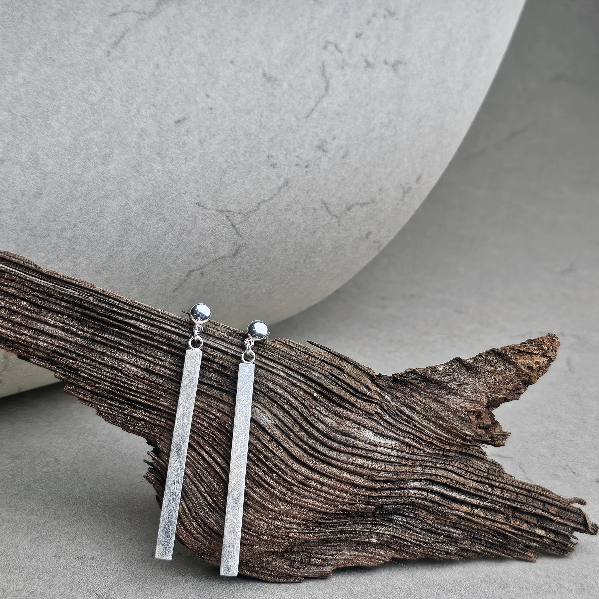 Ohrstecker im Bauhaus-Flair