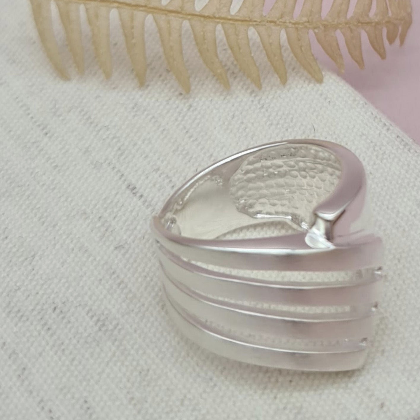 Ring modern asymmetrisch