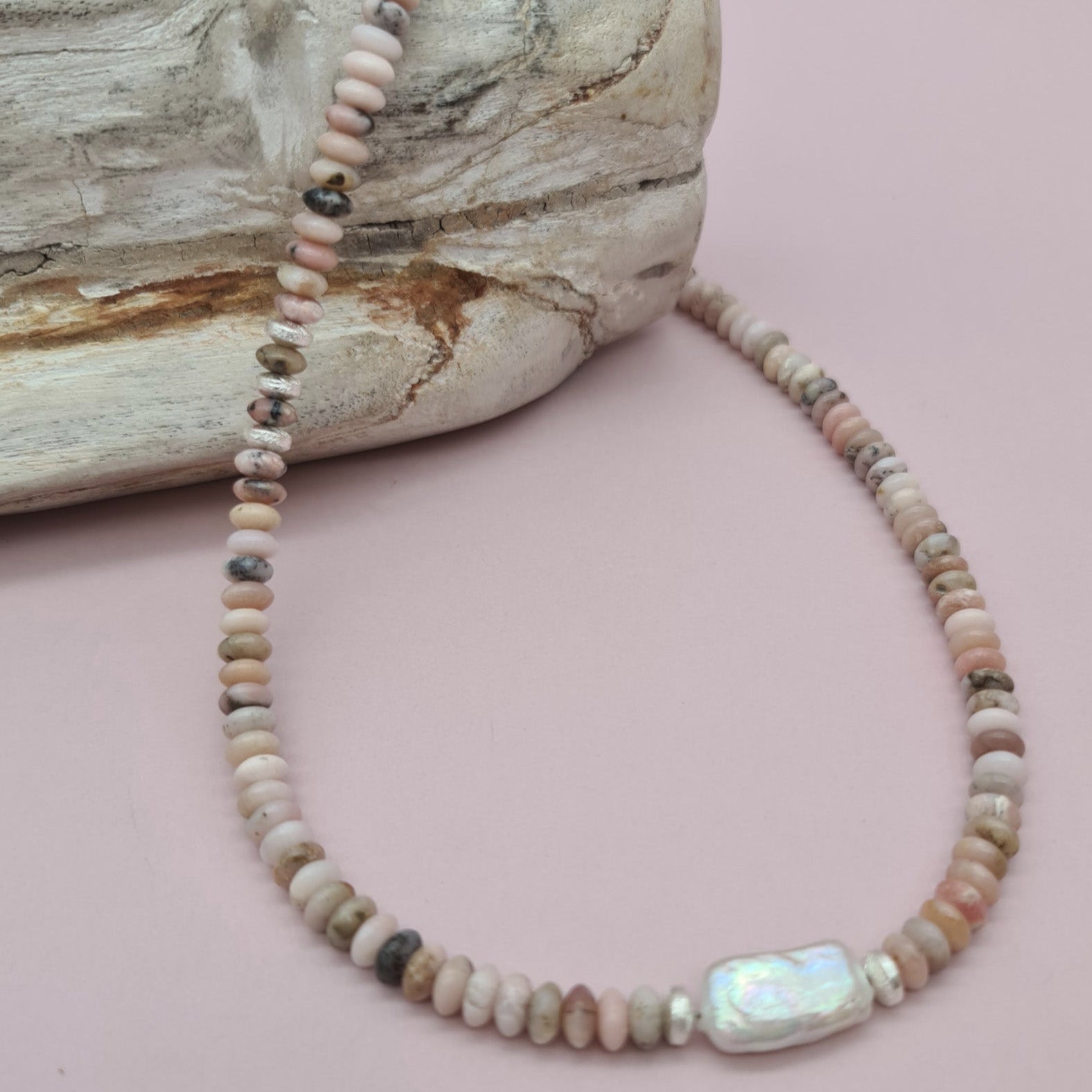 Kette Pinkopal-Barockperle