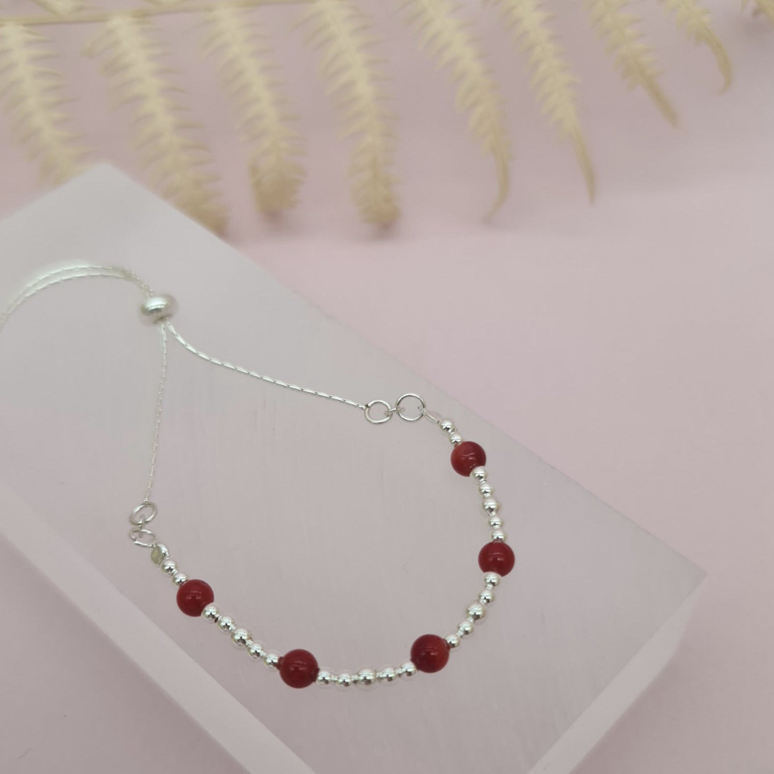 Silber-Korallen-Armband mit Schiebeverschluss