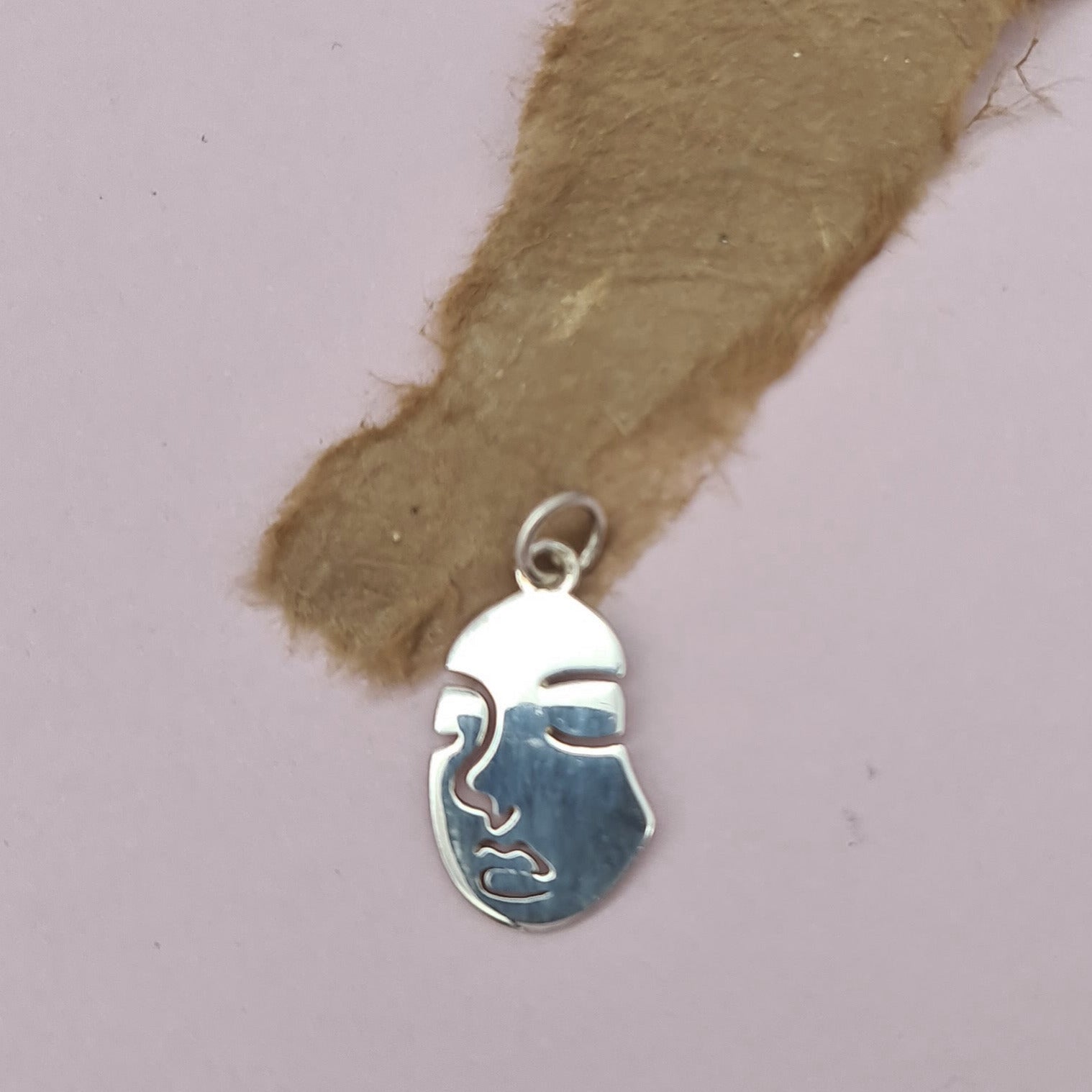 Kettenanhänger Gesicht