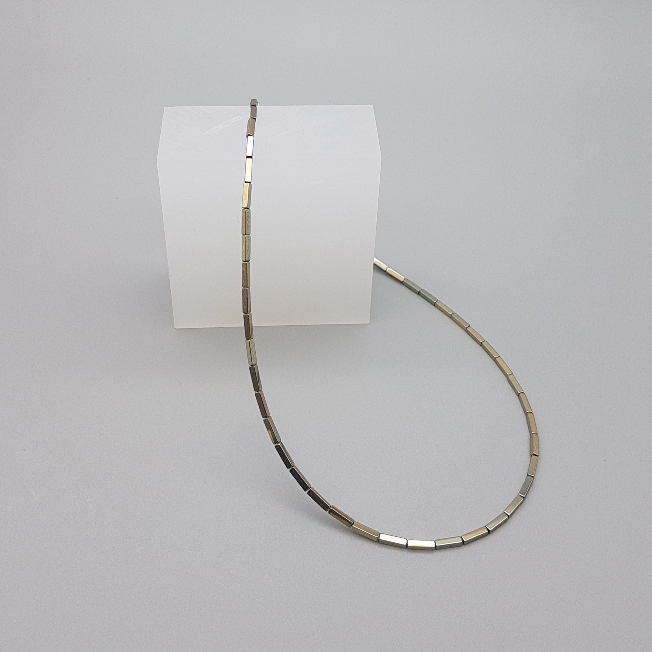 Edelsteinkette Hämatit goldfarben