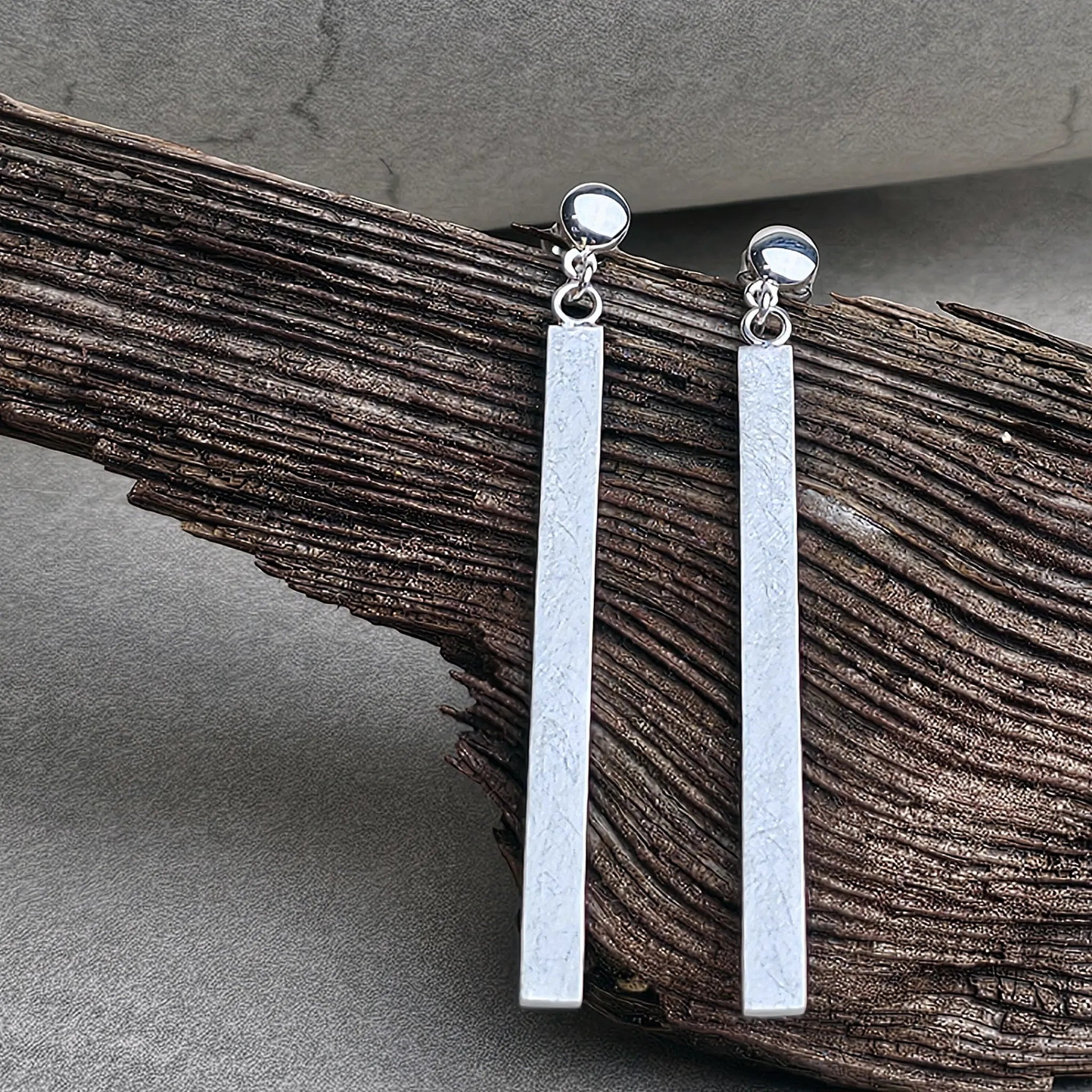 Ohrstecker im Bauhaus-Flair