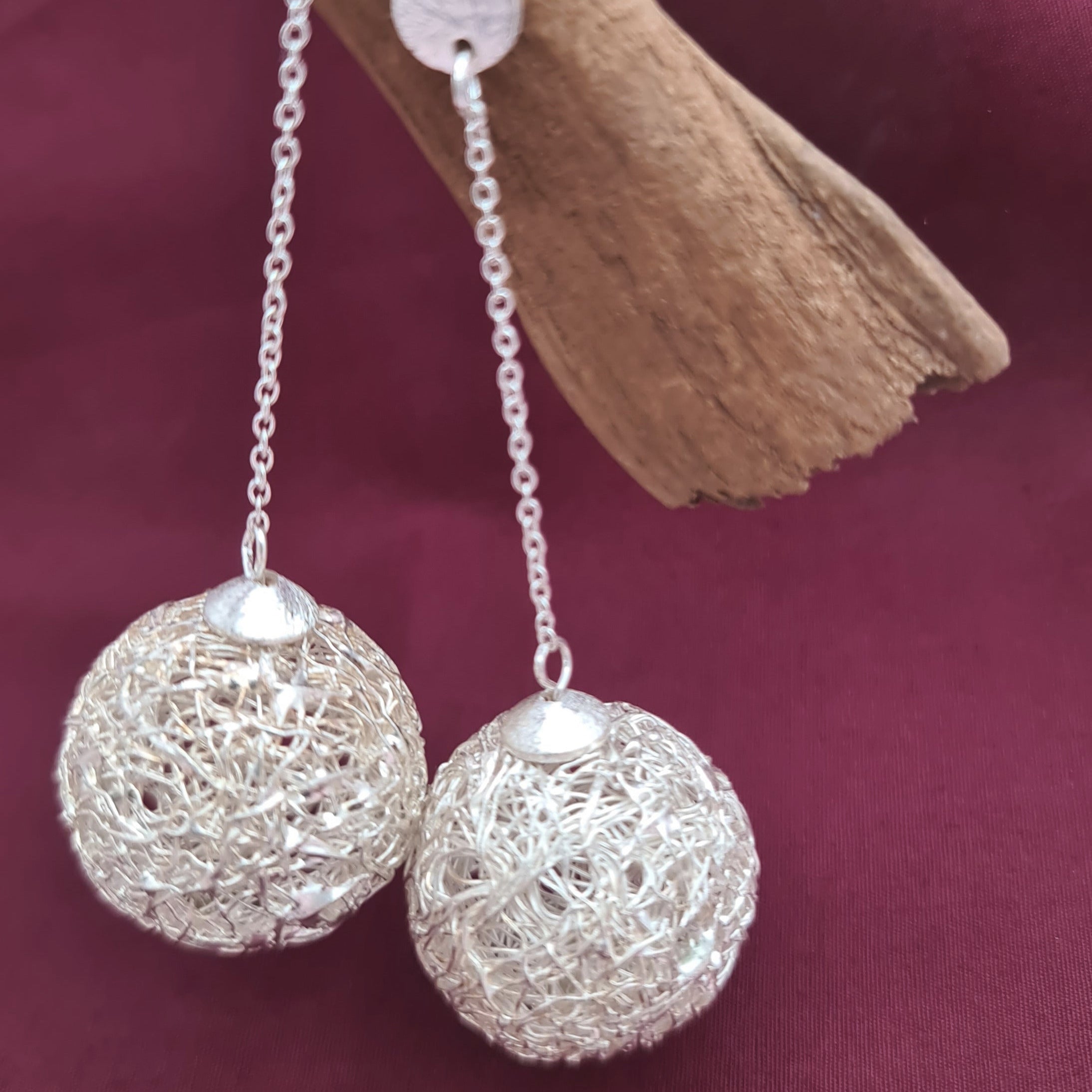 Ohrhänger 925er Silber mit gewickelter Kugel